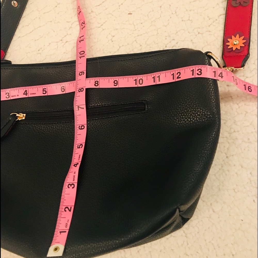 NWOT-Black Crossbody - Picture 11 of 13